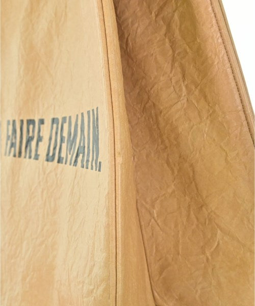 SKIN กระเป๋าถือขนาดใหญ่