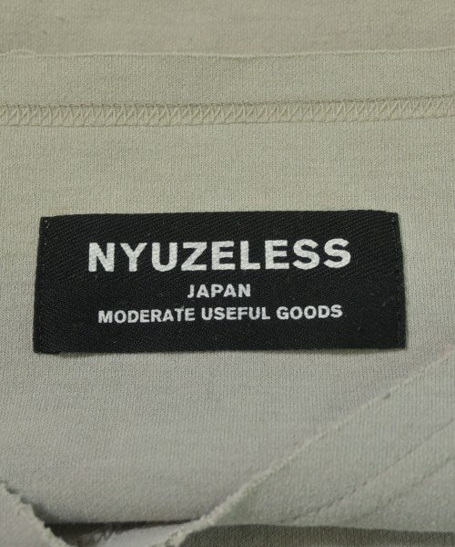 NYUZELESS เสื้อยืด/เสื้อท็อปส์