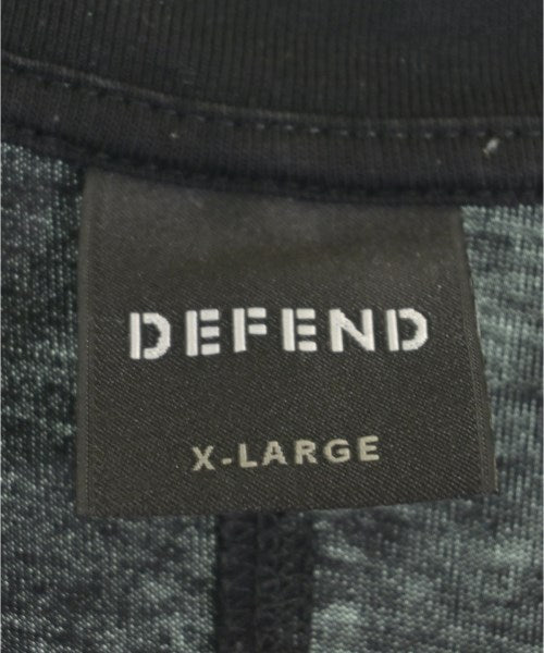 DEFEND เสื้อยืด/เสื้อท็อปส์