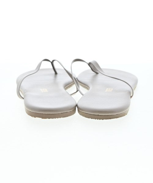 TKEES รองเท้าแตะ