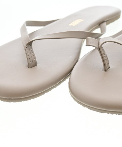 TKEES รองเท้าแตะ