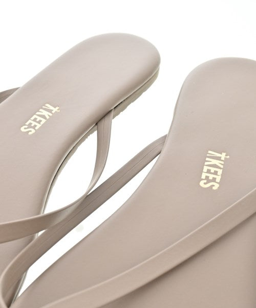 TKEES รองเท้าแตะ