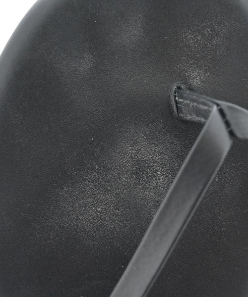 TKEES รองเท้าแตะ