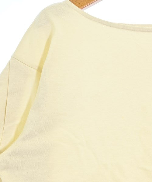 R-ISM เสื้อยืด/เสื้อท็อปส์