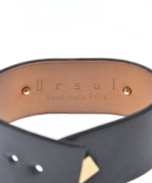 Ursul สร้อยข้อมือ/กำไล