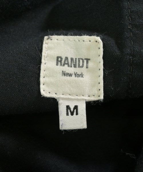 RANDT กางเกงขาสั้น