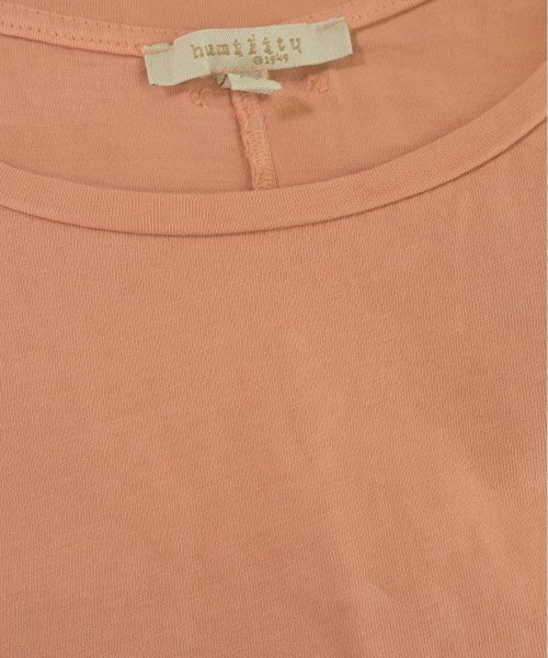 humility เสื้อยืด/เสื้อท็อปส์
