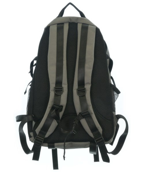 KiU เป้สะพายหลัง