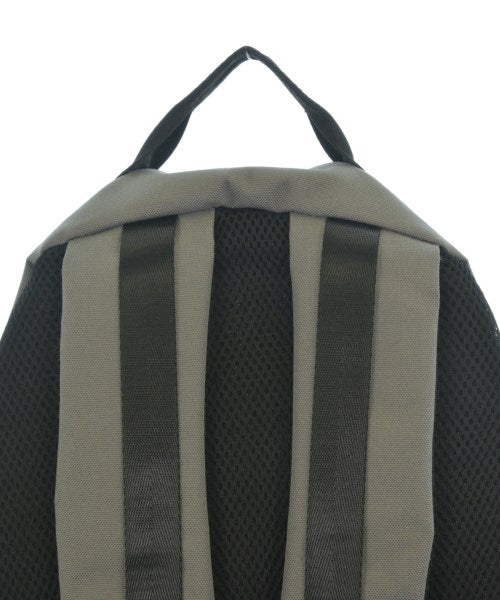 KiU เป้สะพายหลัง