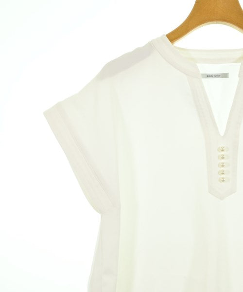 Emma Taylor เสื้อยืด/เสื้อท็อปส์