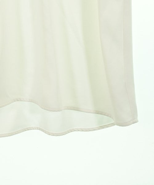 Emma Taylor เสื้อยืด/เสื้อท็อปส์