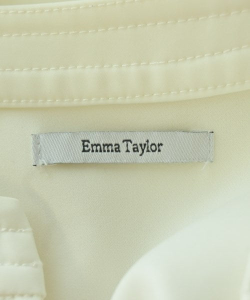 Emma Taylor เสื้อสตรี