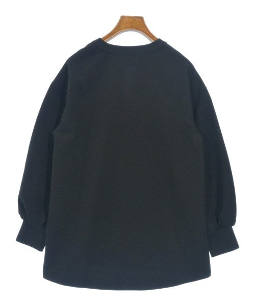 Emma Taylor เสื้อยืด/เสื้อท็อปส์