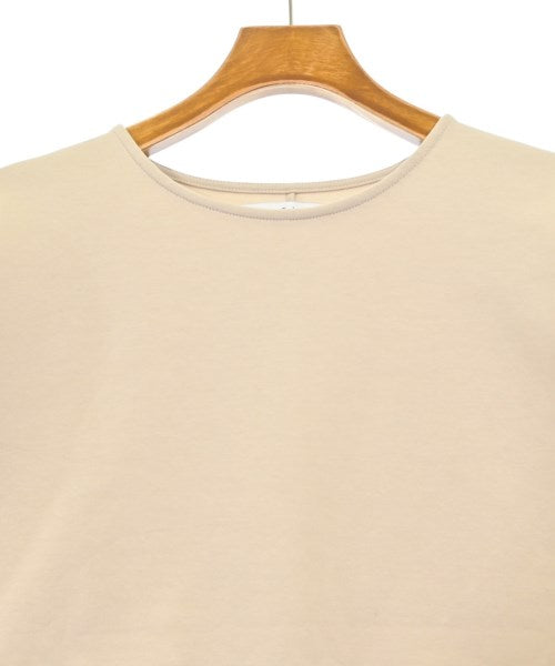 Emma Taylor เสื้อยืด/เสื้อท็อปส์