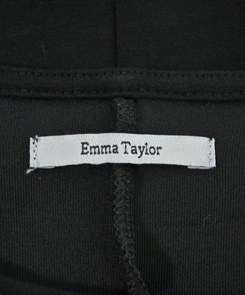 Emma Taylor เสื้อยืด/เสื้อท็อปส์