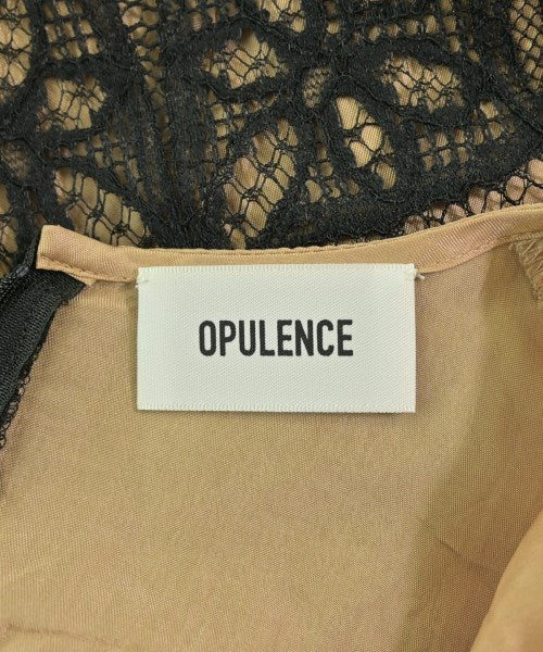 OPULLENCE เสื้อลำลอง
