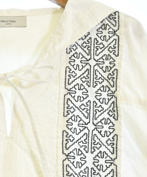 doux bleu เสื้อลำลอง