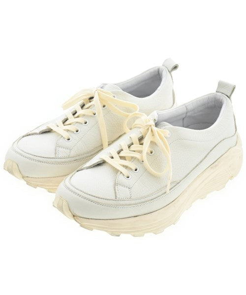 YOAK รองเท้าผ้าใบ