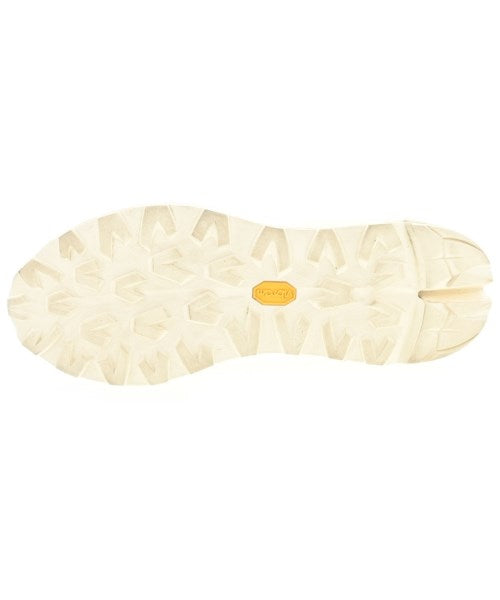 YOAK รองเท้าผ้าใบ