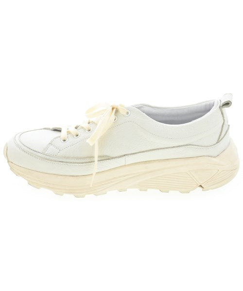 YOAK รองเท้าผ้าใบ