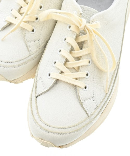 YOAK รองเท้าผ้าใบ