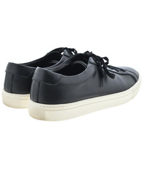 YOAK รองเท้าผ้าใบ