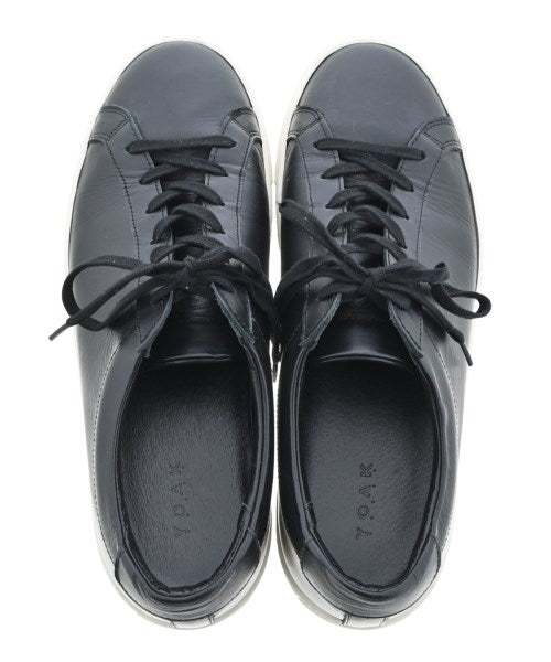 YOAK รองเท้าผ้าใบ