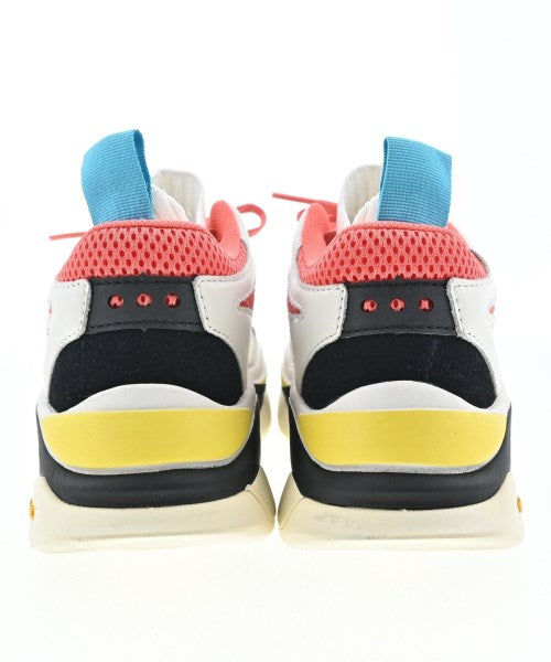 BRANDBLACK รองเท้าผ้าใบ