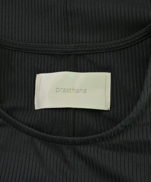 prasthana เสื้อยืด/เสื้อท็อปส์