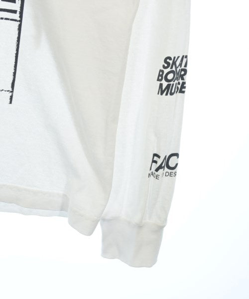 FACT. เสื้อยืด/เสื้อท็อปส์