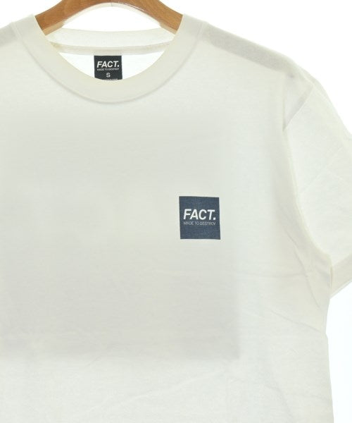 FACT. เสื้อยืด/เสื้อท็อปส์