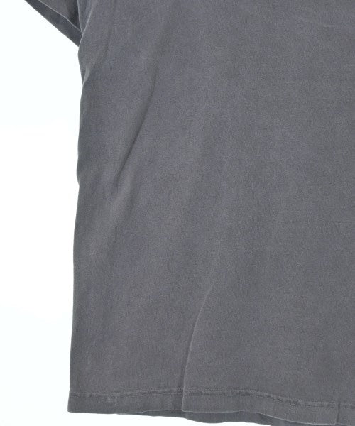 union เสื้อยืด/เสื้อท็อปส์