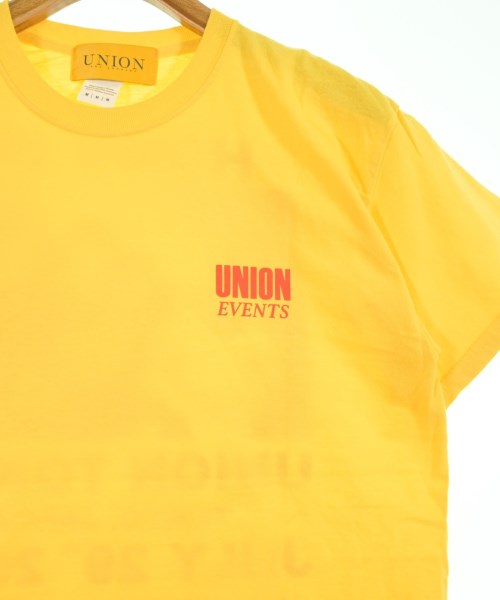 union เสื้อยืด/เสื้อท็อปส์