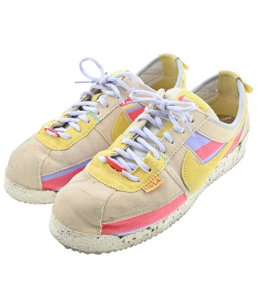 union รองเท้าผ้าใบ