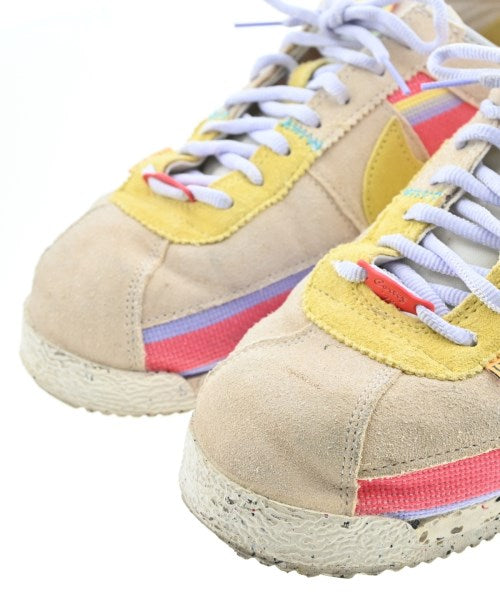 union รองเท้าผ้าใบ