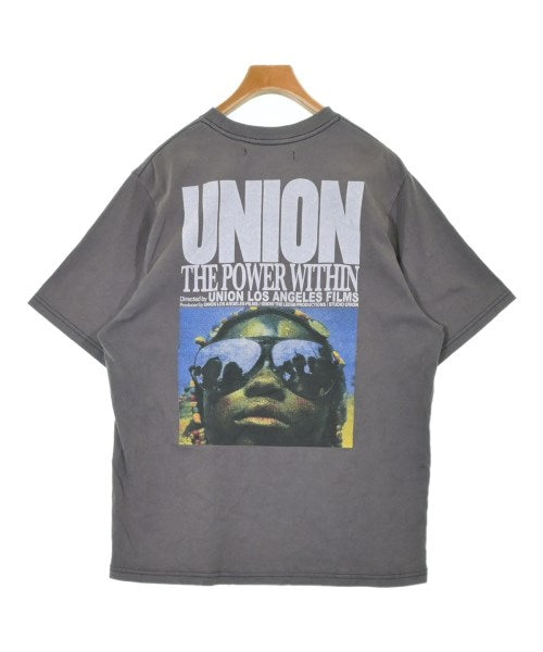 union เสื้อยืด/เสื้อท็อปส์