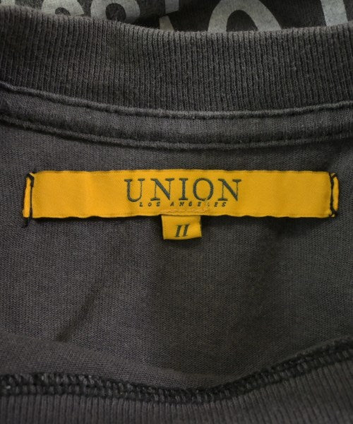 union เสื้อยืด/เสื้อท็อปส์