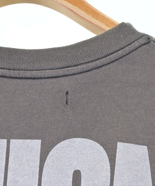 union เสื้อยืด/เสื้อท็อปส์