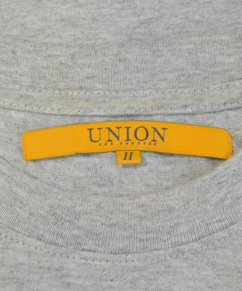 union เสื้อยืด/เสื้อท็อปส์