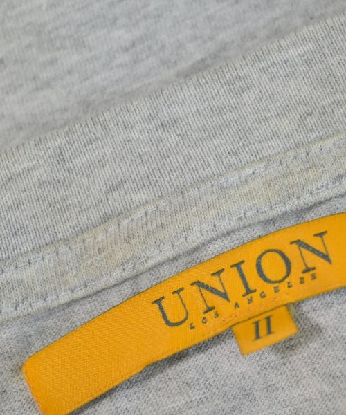 union เสื้อยืด/เสื้อท็อปส์