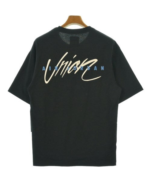 union เสื้อยืด/เสื้อท็อปส์