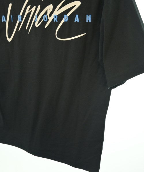 union เสื้อยืด/เสื้อท็อปส์