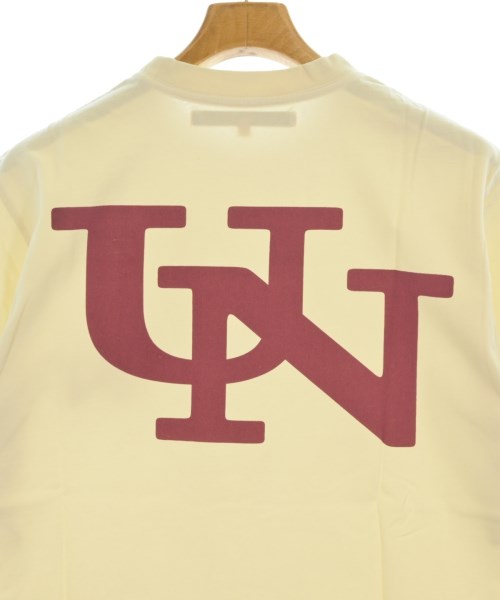 union เสื้อยืด/เสื้อท็อปส์