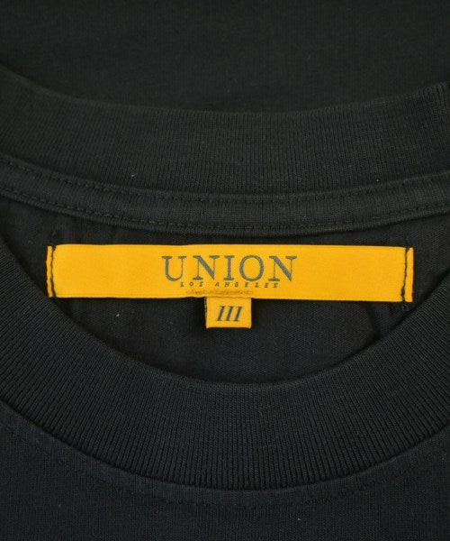 union เสื้อยืด/เสื้อท็อปส์
