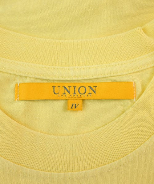 union เสื้อยืด/เสื้อท็อปส์