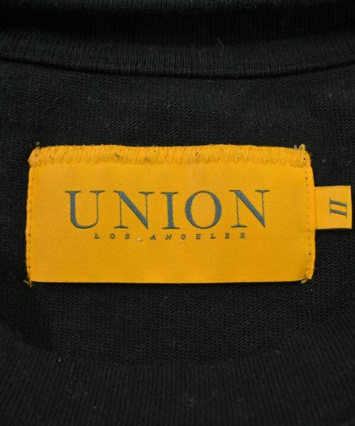 union เสื้อยืด/เสื้อท็อปส์