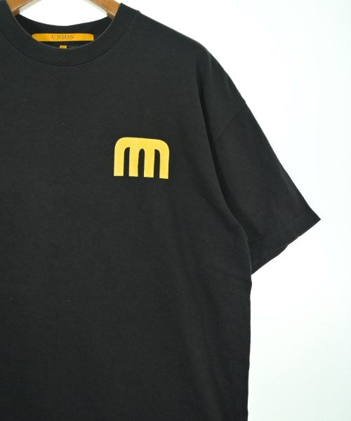 union เสื้อยืด/เสื้อท็อปส์