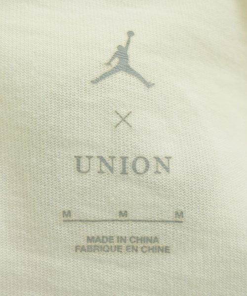 union เสื้อยืด/เสื้อท็อปส์