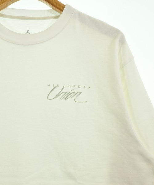 union เสื้อยืด/เสื้อท็อปส์