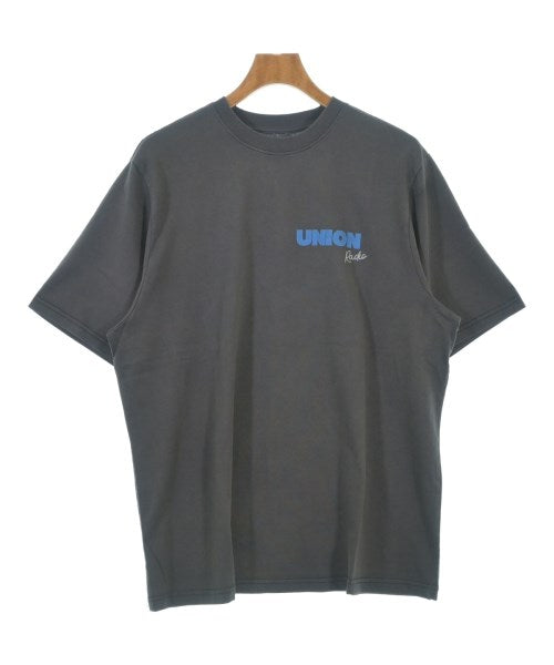 union เสื้อยืด/เสื้อท็อปส์